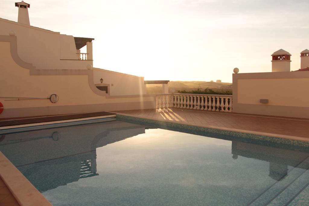 Maravilhoso T2 Vila Da Praia Amoreira  Esterno foto